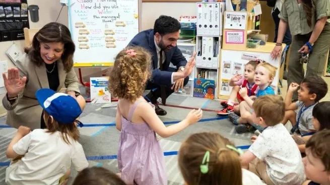 Inédita propuesta en Nueva York: guarderías gratis para que los padres tengan una noche libre