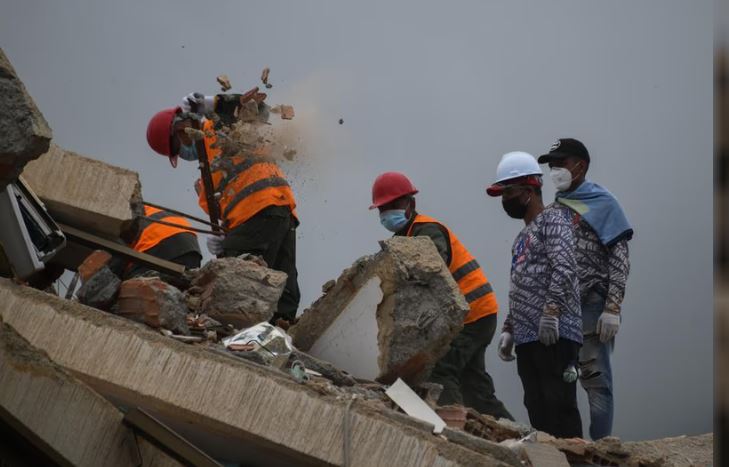 Ascienden a 5.208 los fallecidos tras los terremotos en Venezuela