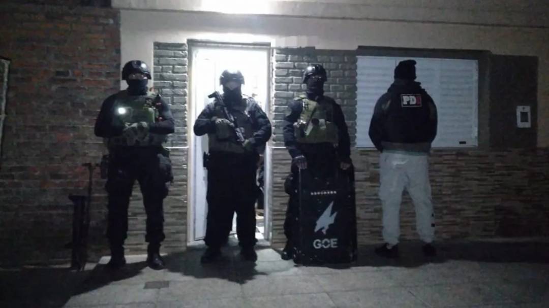 La PDI detuvo a un hombre por reiteradas estafas con tarjetas de crédito