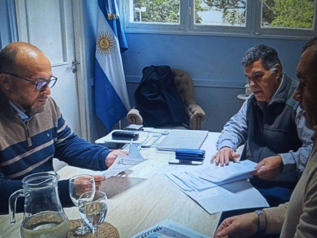 Sergio Basile recibió al gremio de los guardavias de la ciudad