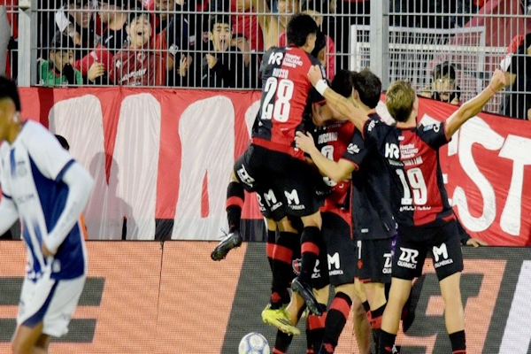 Newell ´s le ganó bien a Talleres en el primer partido del Torneo Clausura