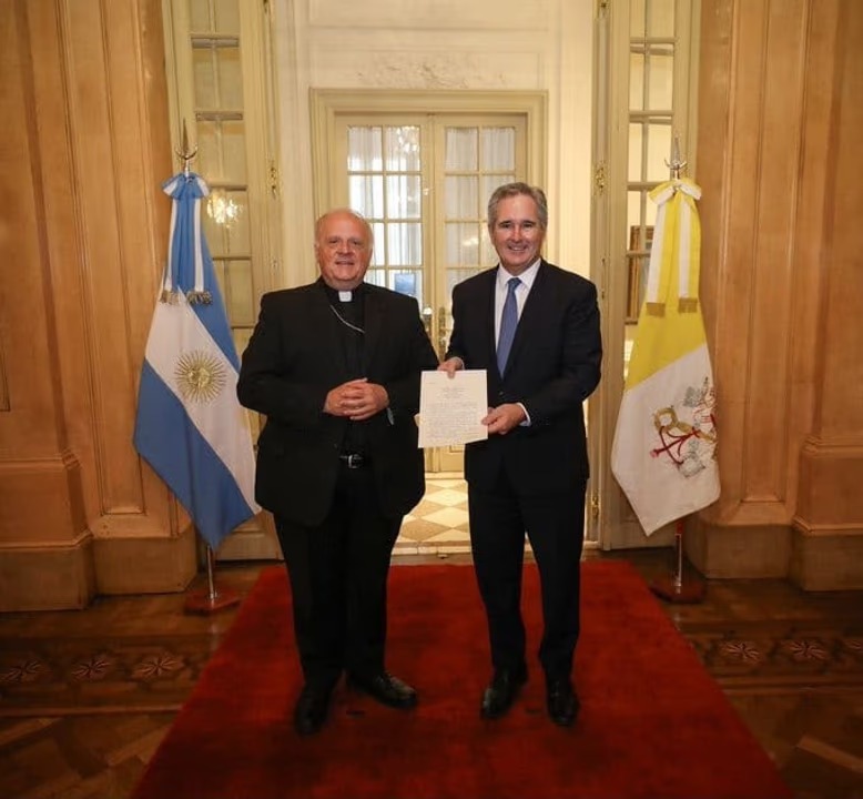 Avanza la visita del papa León XIV a la Argentina: Milei recibe las cartas credenciales del nuncio