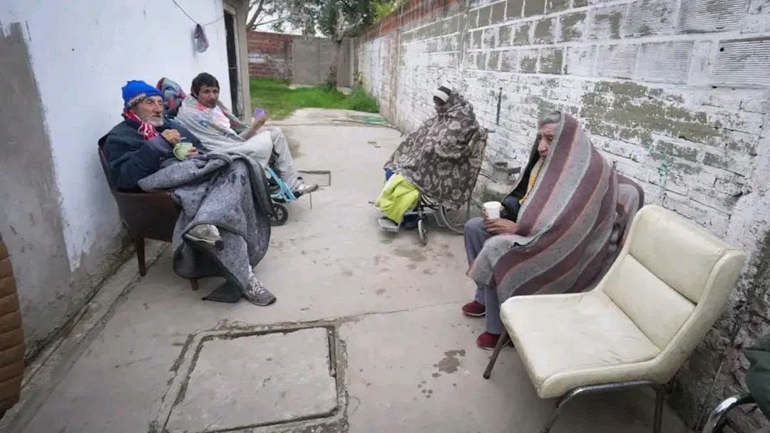 Prorrogaron la detención del empleado del asilo clandestino 