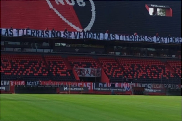 Newell ´s: La Provincia aclaró por qué sacó una bandera sobre la Ley de Tierras