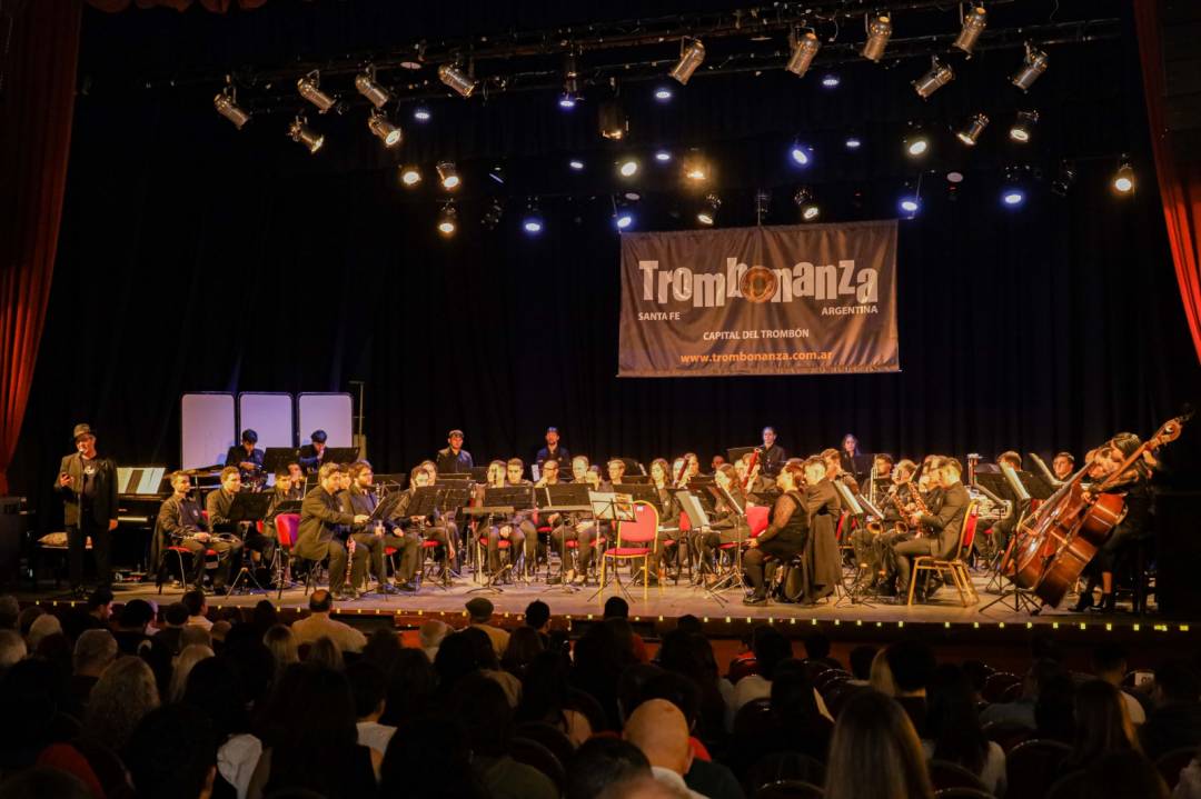 La Banda Sinfónica y Trombonanza se presentaron junto a artistas internacionales