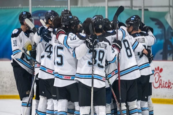 Hockey sobre hielo: Argentina perdió con Cuba y no pudo coronarse campeón