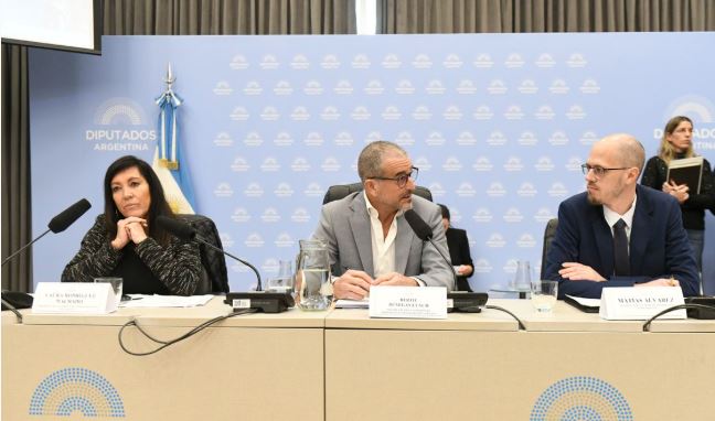 El oficialismo excluyó a los funcionarios del régimen de Inocencia Fiscal y consiguió dictamen en Diputados