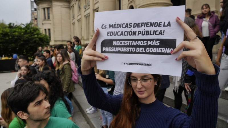 Docentes de la UNR paran esta semana 
