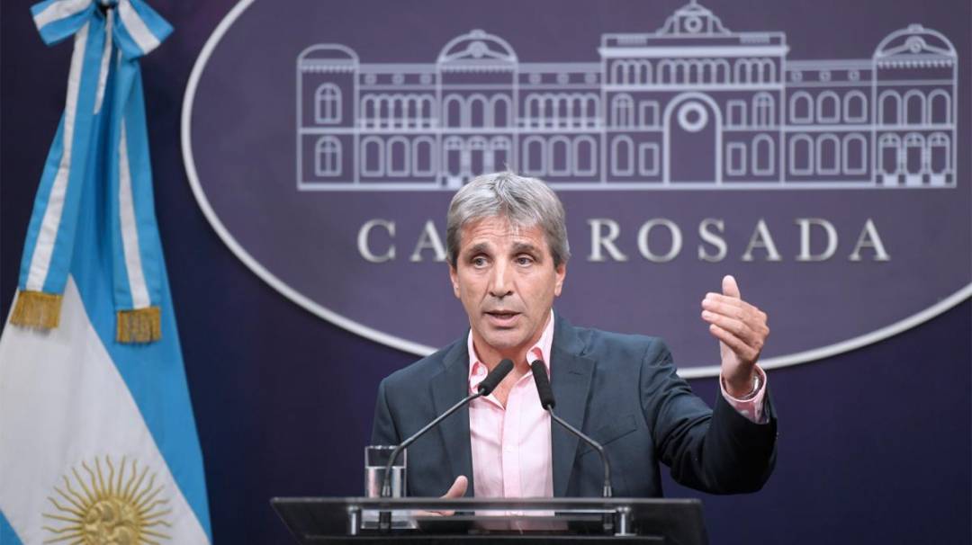 El Gobierno volvió a alcanzar un nuevo superávit fiscal en julio: la explicación de Luis Caputo