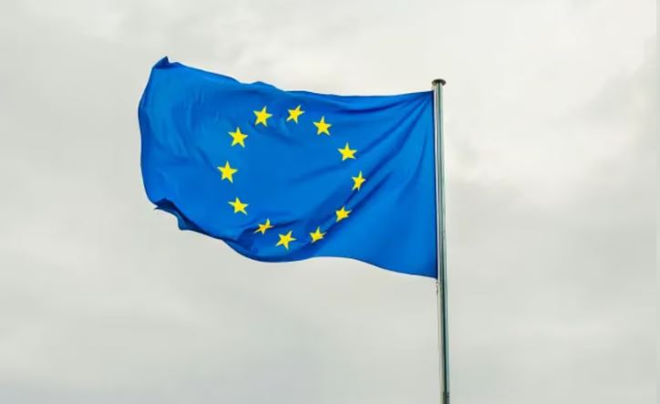 UE aprueba 6.100 millones de euros en nuevas compras de defensa para Ucrania
