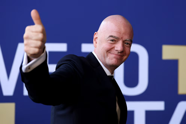 Cuatro ex jugadores de la selección argentina apoyan al presidente de la FIFA 