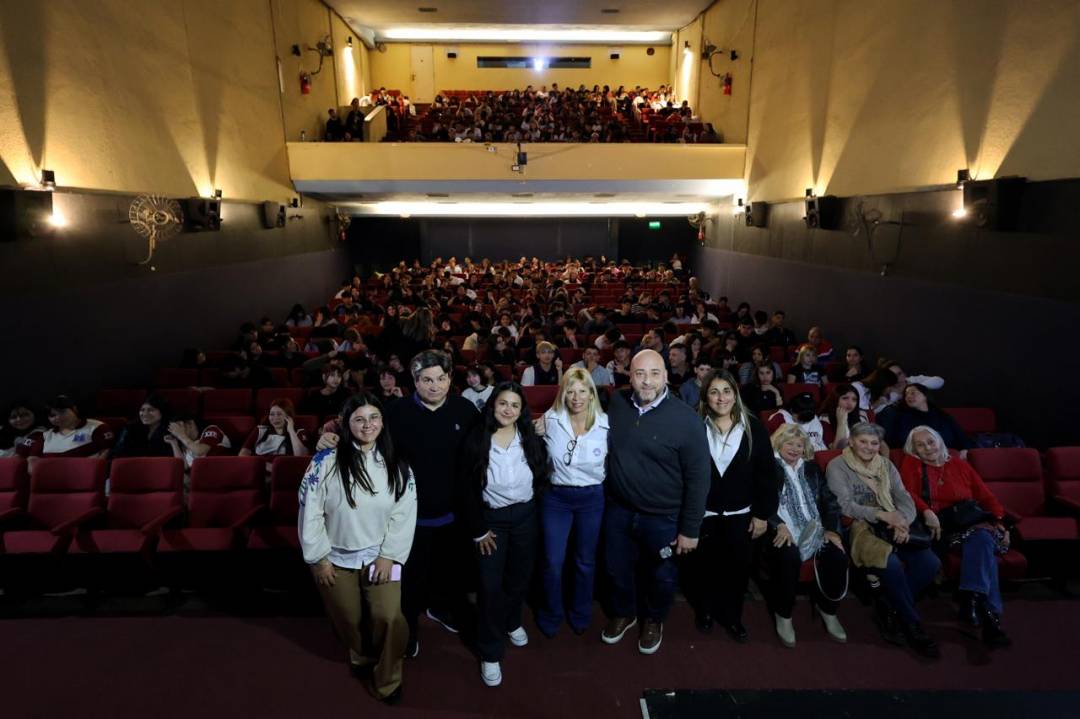 El Concejo Joven y el Concejo Mayor compartieron jornada de cine, memoria y debate