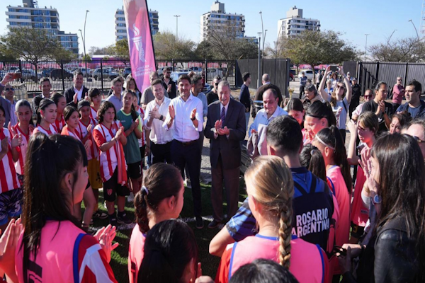 Suramericanos: Pullaro inauguró obras deportivas en el predio de la Asociación Rosarina de Fútbol