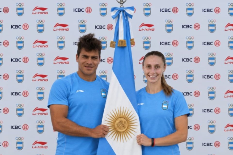 Rubén Rézola y Sofía Cairó, abanderados para los Juegos Suramericanos