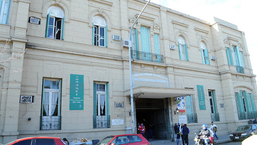 Murió la joven que estaba prendida fuego en el patio de su casa