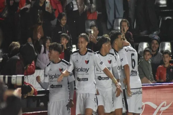 Colón: Lago y Muñoz, afuera ante Godoy Cruz