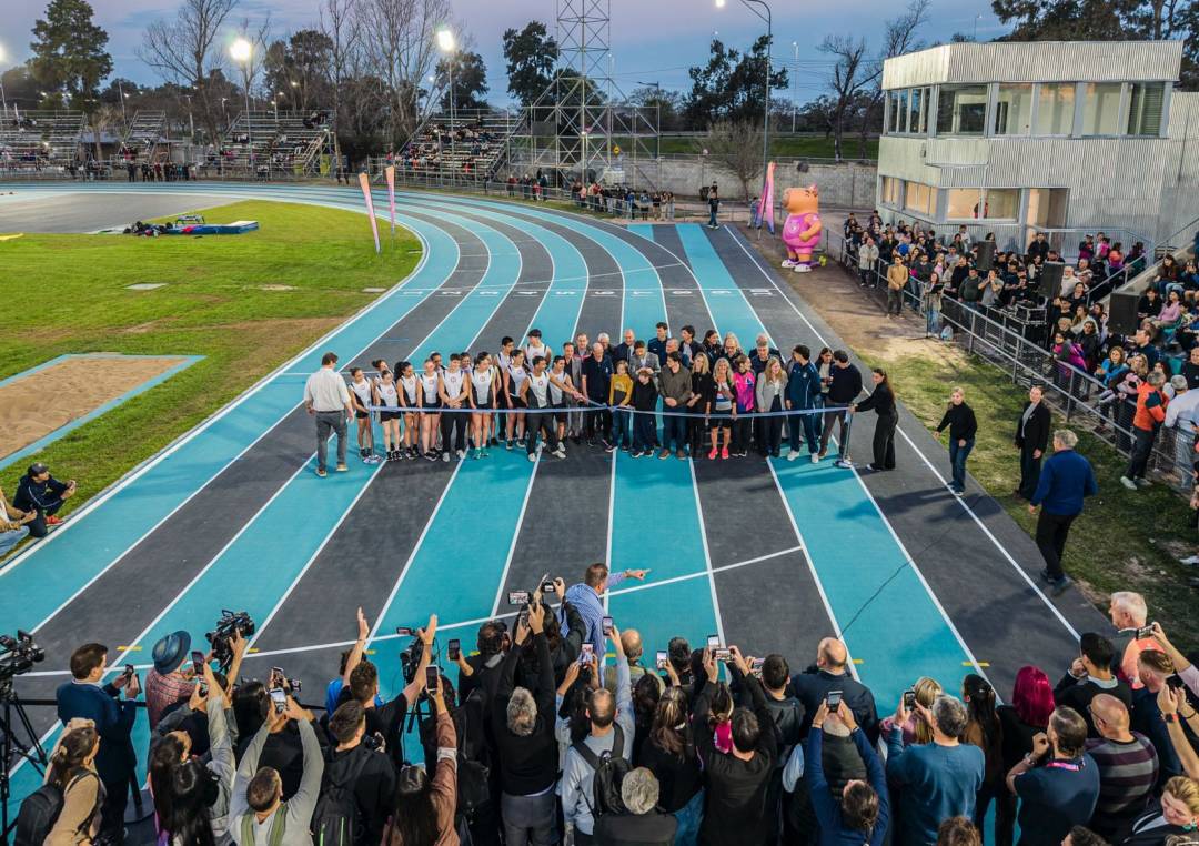Pullaro inauguró la pista del CARD: “Cuando los santafesinos nos unimos, le ganamos al ‘no se puede’”