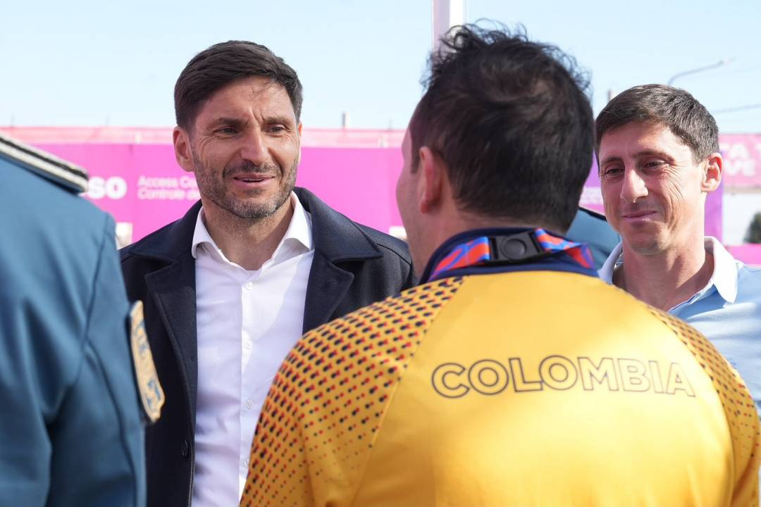 Juegos Suramericanos: Pullaro y Poletti dieron la bienvenida a las delegaciones e izaron sus banderas