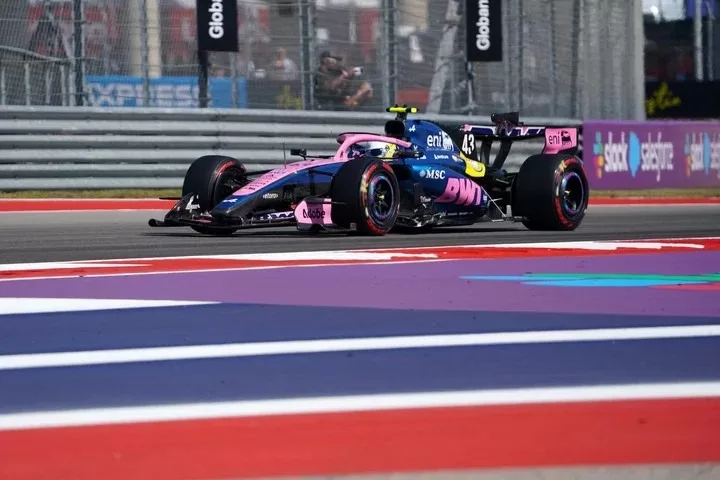 Colapinto no pudo completar la carrera en Austin y abandonó en la vuelta 37