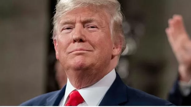Golpe para Donald Trump: su aprobación cae al 39% y los demócratas aventajan a los republicanos