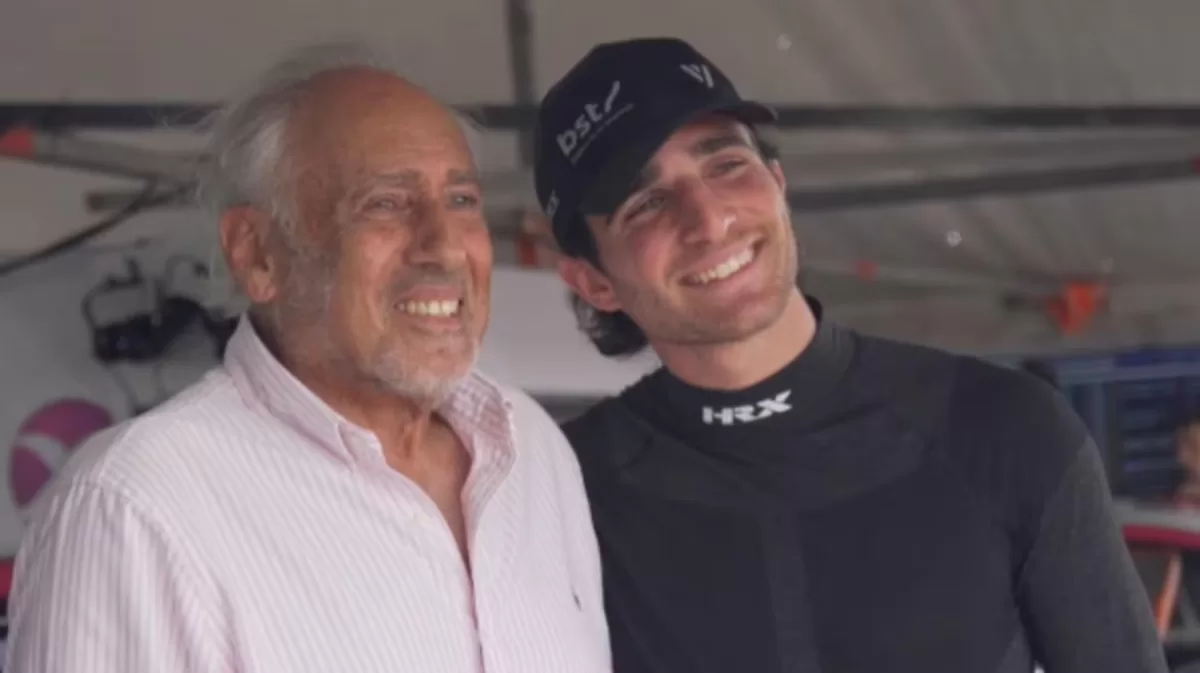 Gustavo Yankelevich acompañó a su nieto Valentín en su debut como piloto profesional. (Foto: gentileza prensa)