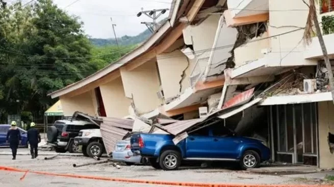 Panamá declaró el estado de emergencia total tras el terremoto de 7,7 grados que tuvo más de 100 réplicas