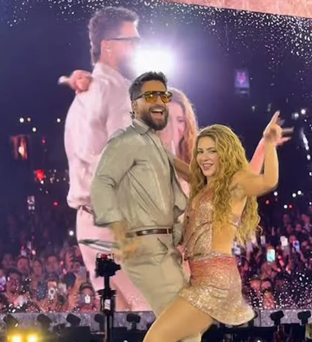 Shakira y Maluma compartieron escenario en Madrid para cantar su nueva colaboración. Foto: Agencia NA - Redes sociales