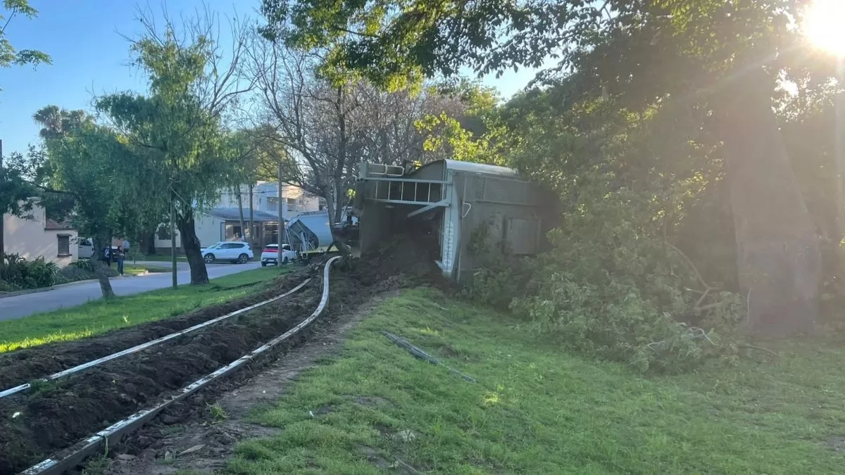 Un nuevo descarrilamiento del tren Belgrano Cargas bloquea cruces ferroviarios en Barranquitas