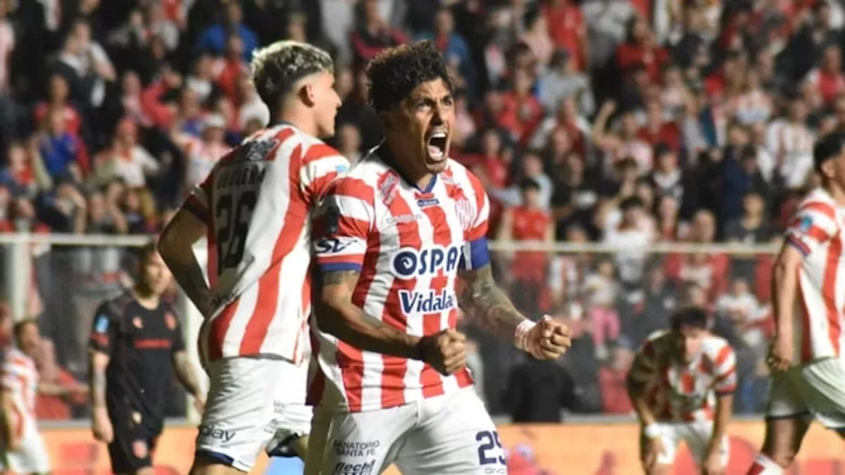Unión derrotó a Estudiantes con justicia y sigue con chances de playoffs